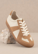 Load image into Gallery viewer, Tan Low Top Sneaker
