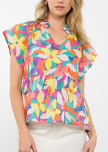 Load image into Gallery viewer, Multi Floral Print Top
