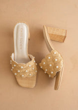 Load image into Gallery viewer, Natural Pearl Raffia Block Heel
