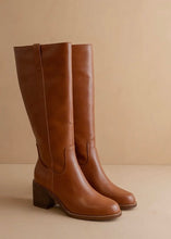 Load image into Gallery viewer, Brown Harriet Boot
