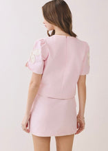 Load image into Gallery viewer, Floral Appliqué Puff Sleeve Structured Top
