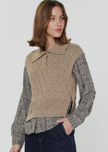 Load image into Gallery viewer, Spread Collar Woven Combo Sweater
