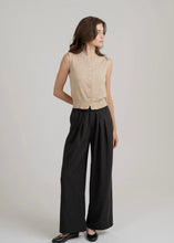 Load image into Gallery viewer, Classic Knitted Vest
