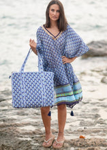 Load image into Gallery viewer, Blue Poncho -One Size
