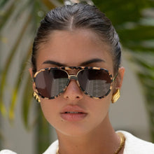 Load image into Gallery viewer, Shay Unisex Aviator Sunglasses - Tortoise/Solid Gray

