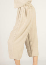 Load image into Gallery viewer, Sand Linen Culotte Pants
