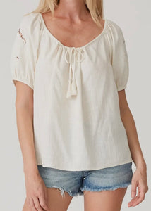 Cut Out Embroidered Puff Sleeve Top