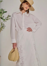 Load image into Gallery viewer, Crochet Collar Detailed Shirt
