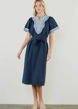 Load image into Gallery viewer, Contrast Trim V-Neck Belted Dress
