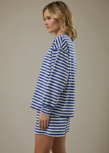 Load image into Gallery viewer, Crewneck Detailed Stripe Sweatshirt &amp; Shorts
