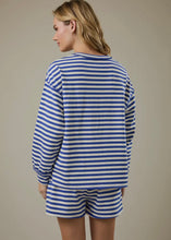 Load image into Gallery viewer, Crewneck Detailed Stripe Sweatshirt &amp; Shorts
