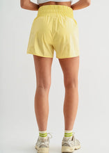 Load image into Gallery viewer, Contour Scallop Active Shorts

