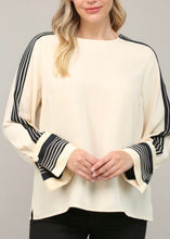 Load image into Gallery viewer, Contrast Stripe Detail Blouse
