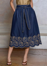 Load image into Gallery viewer, Contrast Embroidered A-Line Midi Skirt With Waist Bow Tie
