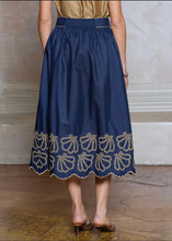 Load image into Gallery viewer, Contrast Embroidered A-Line Midi Skirt With Waist Bow Tie
