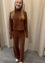 Load image into Gallery viewer, Turtle Neck Sweater
