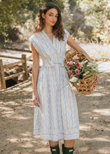 Load image into Gallery viewer, Cap Sleeve Button Down Midi Dress With Front Bow Tie Detail
