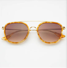 Load image into Gallery viewer, Weston Round Unisex Sunglasses- Light Tortoise/Brown
