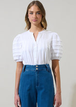 Load image into Gallery viewer, Court Button Down Top
