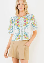 Load image into Gallery viewer, Floral Embroidery Top With Scallop Neckline
