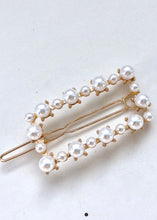 Load image into Gallery viewer, Pearl Detail Barrette
