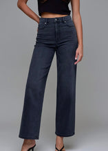Load image into Gallery viewer, Black High Rise Wide Leg Dad Jean
