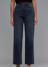 Load image into Gallery viewer, Black High Rise Wide Leg Dad Jean
