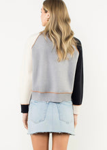 Load image into Gallery viewer, Gray Colorblock Raglan Sleeve Sweater
