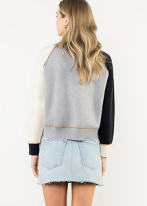 Gray Colorblock Raglan Sleeve Sweater