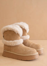 Load image into Gallery viewer, Almond Fur Platform Mini Winter Boot
