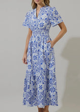 Load image into Gallery viewer, Floral Poplin Maxi Dress
