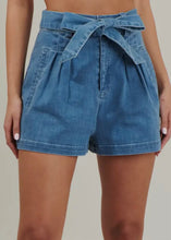 Load image into Gallery viewer, Pleated Belted Denim Shorts
