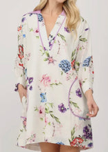 Load image into Gallery viewer, Floral Print Split Neck  Dress

