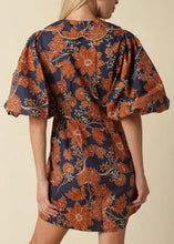 Load image into Gallery viewer, Floral Puff Sleeve Dress
