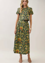 Load image into Gallery viewer, Floral Print Maxi Skirt
