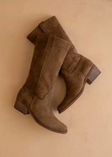 Load image into Gallery viewer, Brown Slouch Fall Boot
