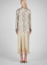 Load image into Gallery viewer, Printed Mandarin Neck Button Down Blouse
