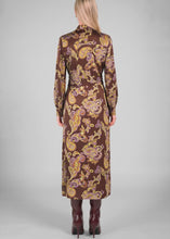 Load image into Gallery viewer, Belted Button Down Shirt Dress
