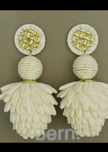Wonder Dangle Earring