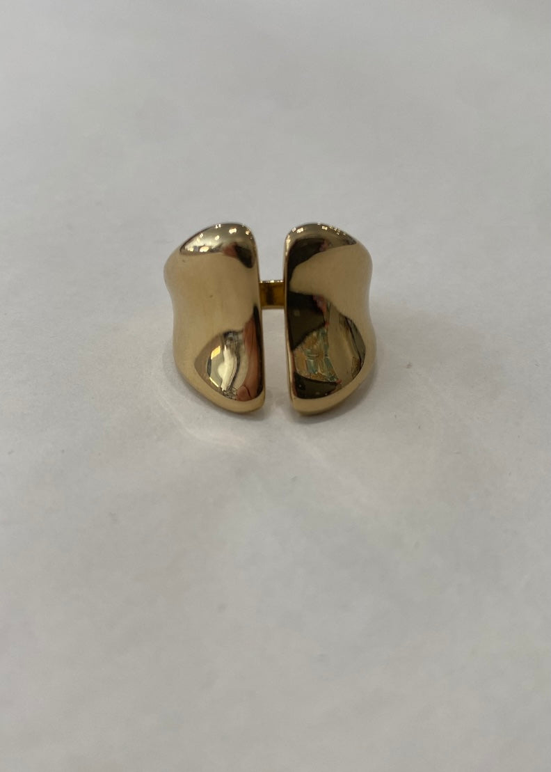 Wide Open Ring